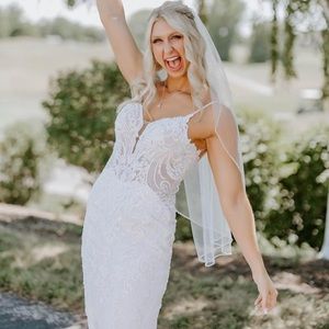 Essence of Australia wedding dress! ( style #D2771 )